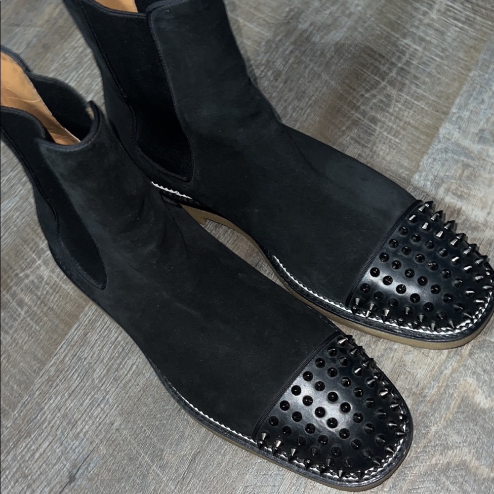 Christian Louboutin black suede 43.5